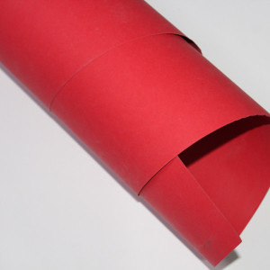 مقوا کارتی قرمز